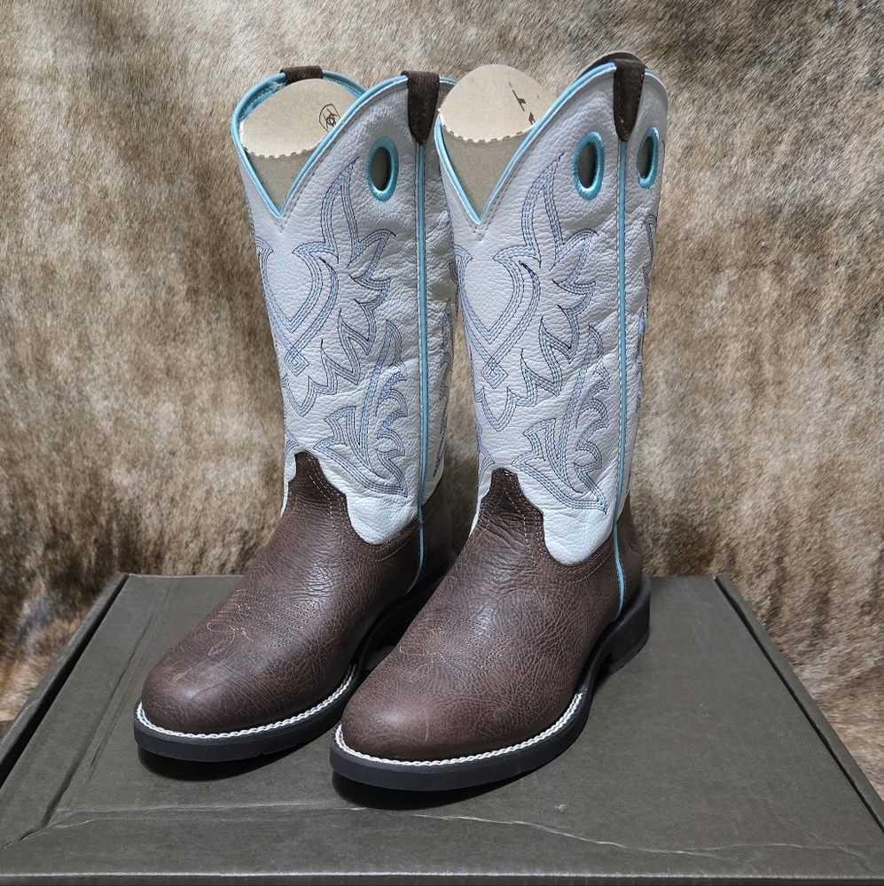 Womens Ariat boots size 7